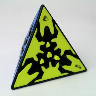 Cubo de rubik qiyi gear pyraminx borde negros - Imagen 1